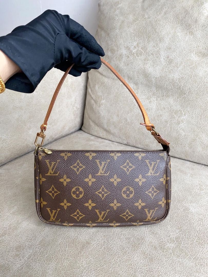 LV Louis Vuitton Old Flower Mahjong Tote, Luxury, Bags & Wallets on  Carousell