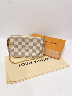 LOUIS VUITTON Damier Checkerboard Small Mahjong Bag T and B Brown