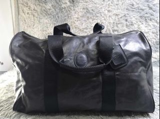 Maruem Black Zipper Leather Duffle Bag
