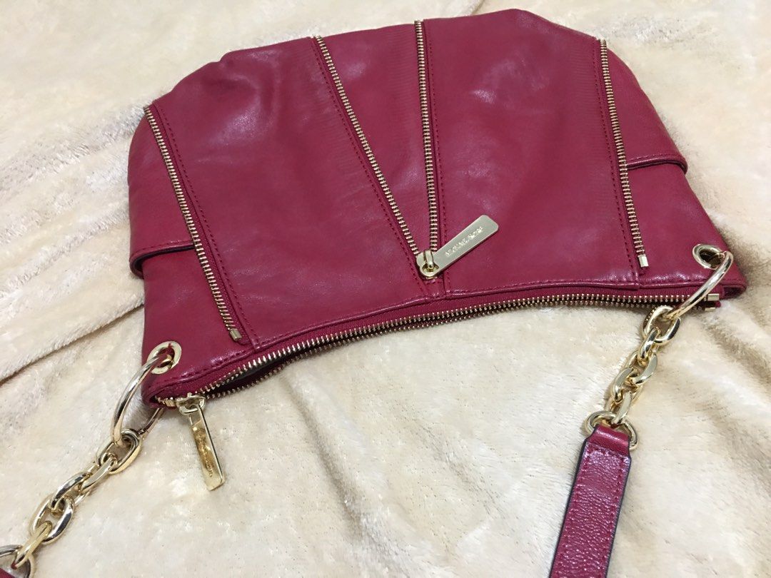 michael kors crossbody (Category: Luxury Bags & Wallets) located in Mexico. Submitted by needtoletgo87 (Listing ID 1261202813, Image 3). Description: .