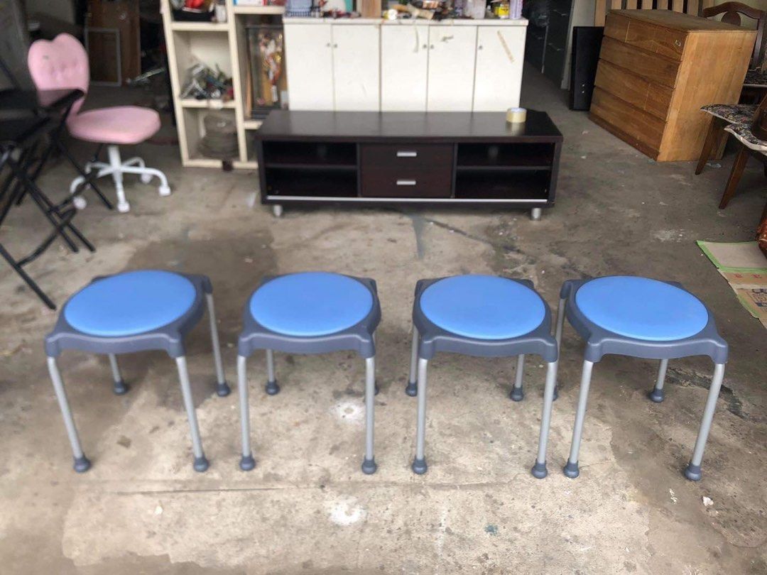 Modern stackable stool (Category: Chairs) located in Quezon City. Submitted by matetdevis13 (Listing ID 1261283289, Image 3). Description: Modern stackable stool Price 3,500 for 4 13D x 17 1/2H inches In good condition Code akc 178.