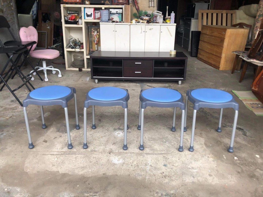 Modern stackable stool (Category: Chairs) located in Quezon City. Submitted by matetdevis13 (Listing ID 1261283289, Image 2). Description: Modern stackable stool Price 3,500 for 4 13D x 17 1/2H inches In good condition Code akc 178.