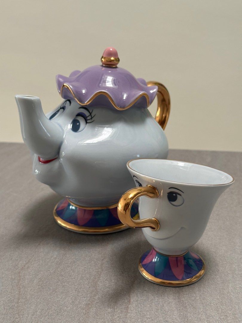 Mrs Potts and Chip tea set, Hobbies & Toys, Memorabilia & Collectibles