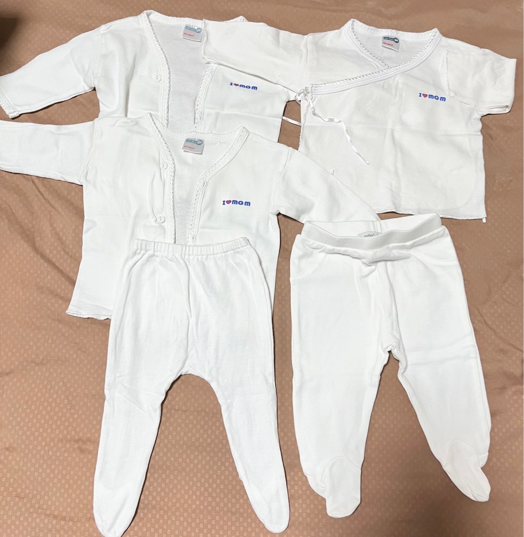 Newborn sleepwear, Babies & Kids, Babies & Kids Fashion on Carousell