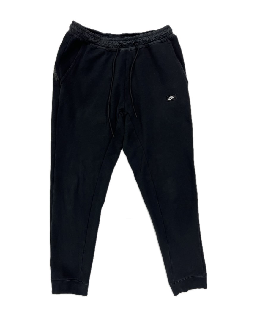 Nike jogger pants, Men's Fashion, Bottoms, Joggers on Carousell