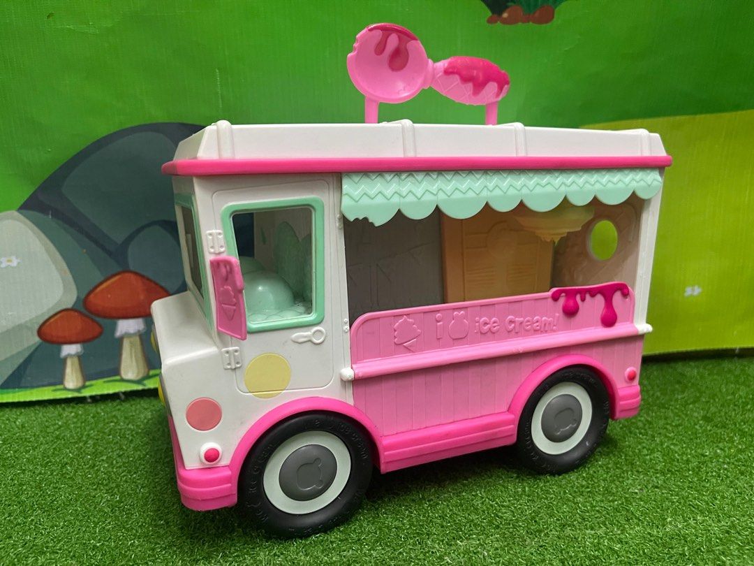 Num noms ice cream truck store