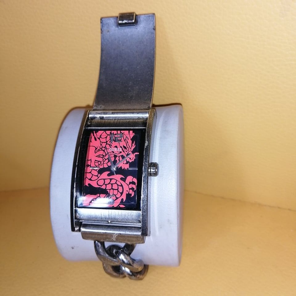 Original Guess watch PHP 2,500 (Category: Luxury Watches) located in Pasig City. Submitted by daefrageu (Listing ID 1261164797, Image 1). Description: Original Guess watch PHP 2,500 Good condition Pick up in Manggahan, Pasig or delivery (buyer's expense and courier of choice) PM to transact .