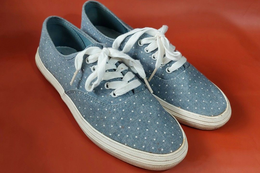 Payless shoes converse top