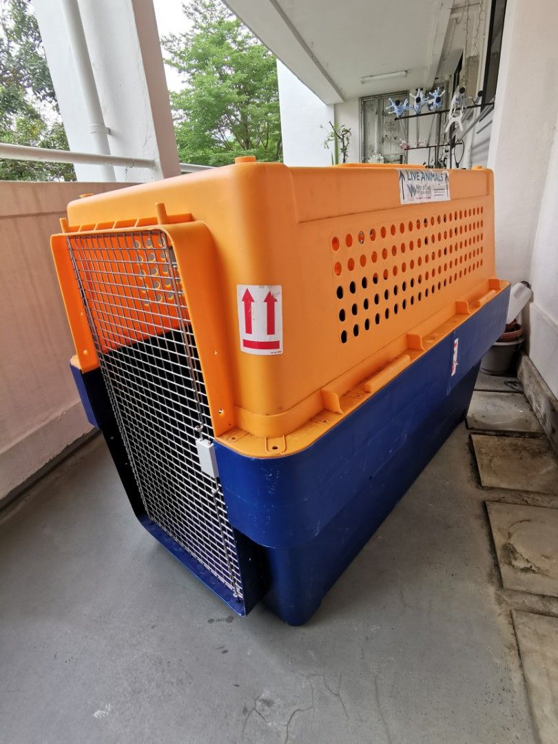 Pet Crate / Dog Cage / Travel Crate / Dog House / Pet Carrier / Cargo