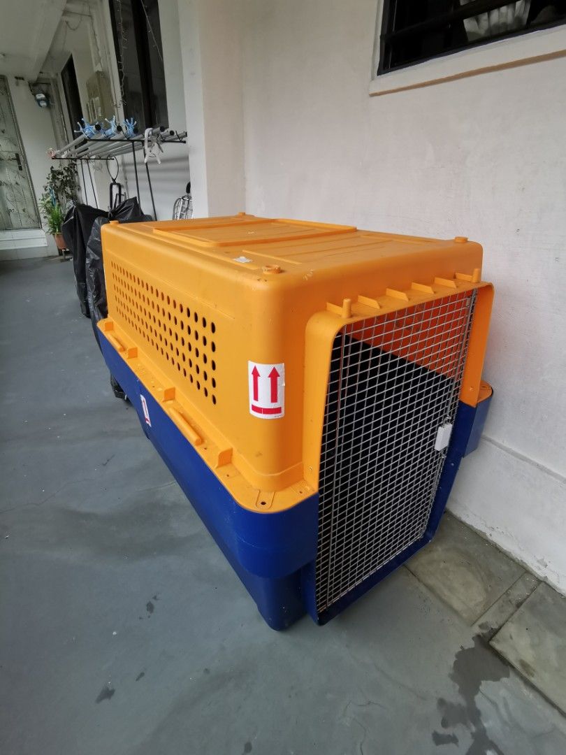 Pet Crate / Dog Cage / Travel Crate / Dog House / Pet Carrier / Cargo