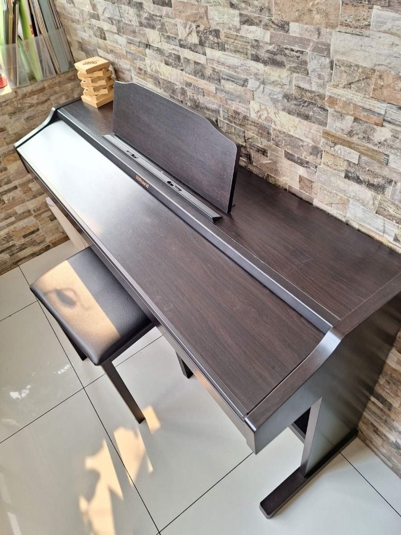 Roland Digital Piano RP501R (Negotiable), Hobbies & Toys, Music & Media