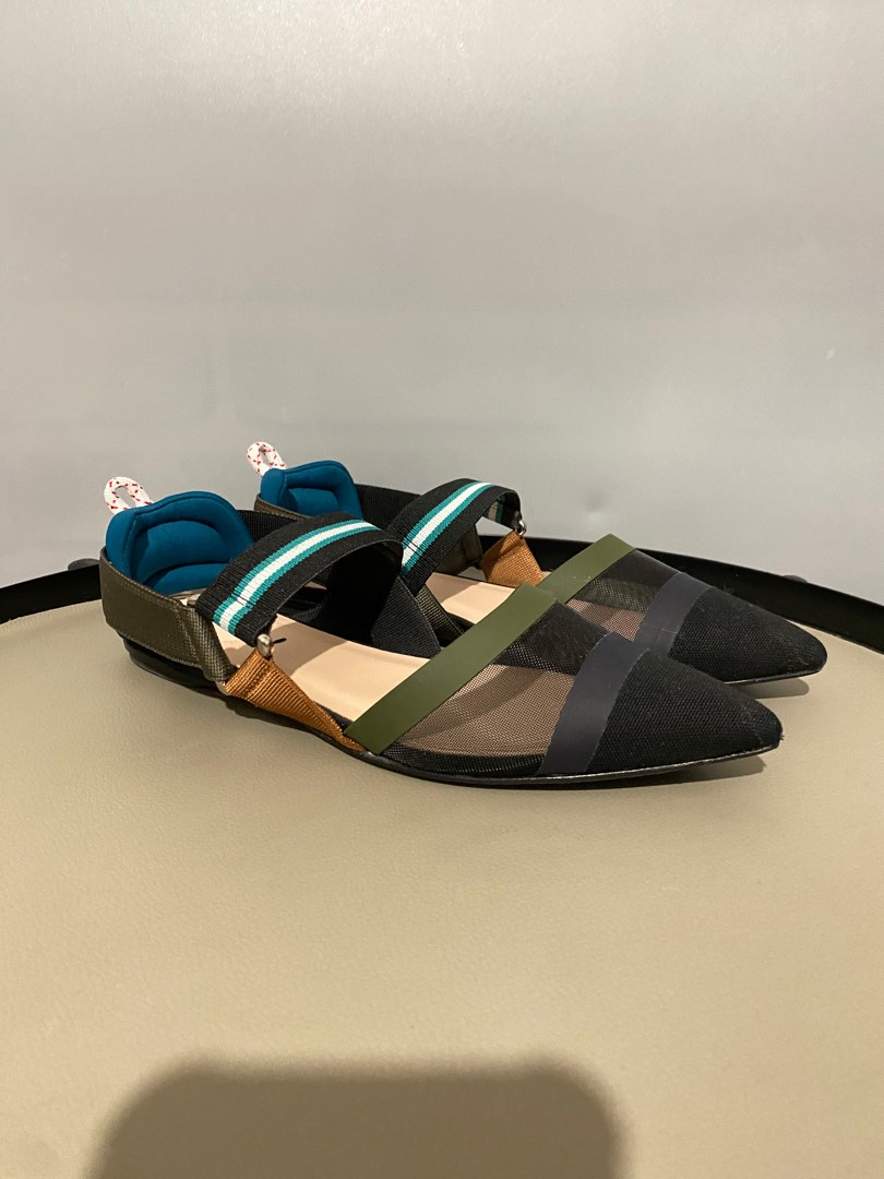 Colibri sales fendi shoes