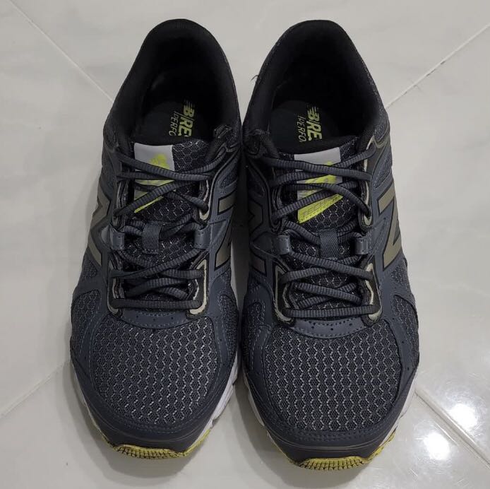 SAF running shoes, Men's Fashion, Footwear, Sneakers on Carousell