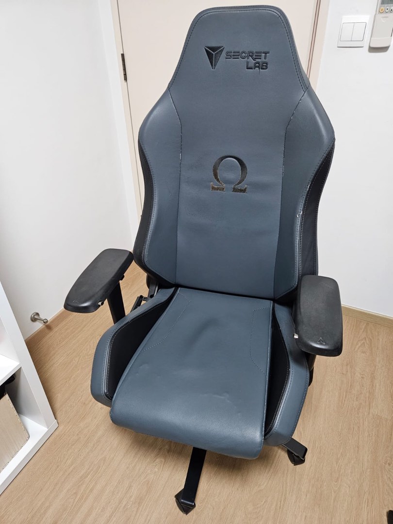 Secret Lab Chair, Furniture & Home Living, Furniture, Chairs on Carousell