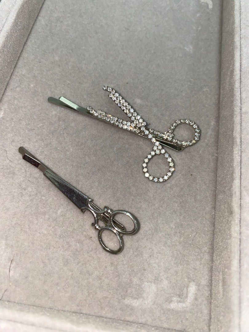 silver scissor hair pins (Category: Hair Accessories) located in Manila. Submitted by _nancyh_ (Listing ID 1261256939, Image 1). Description: .