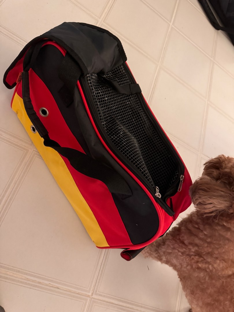 Blitz pet carrier top