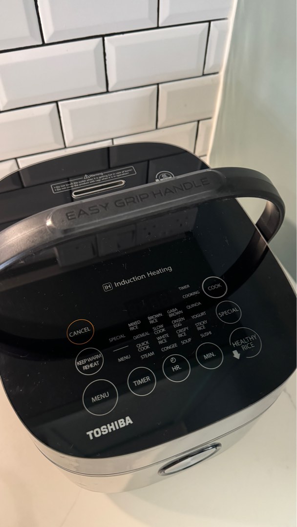Toshiba Rice Cooker RC 18ISPS Low GI IH (1.8L), TV & Home Appliances, Kitchen Appliances