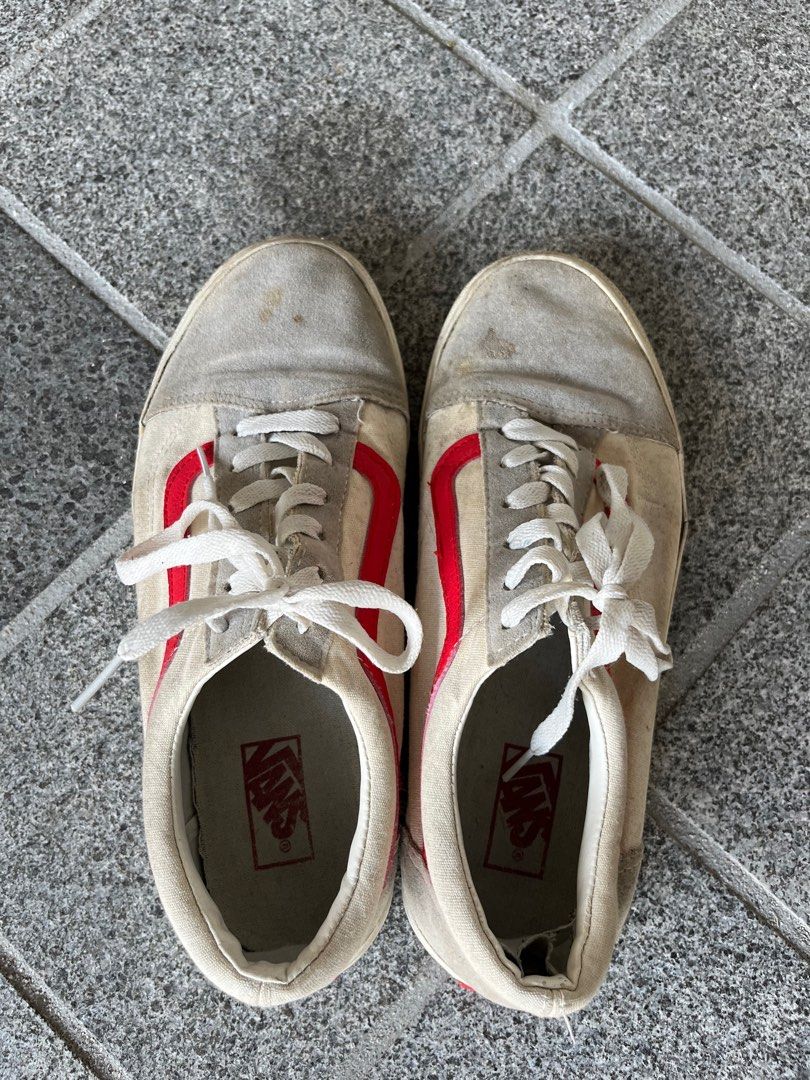 White vans discount red line