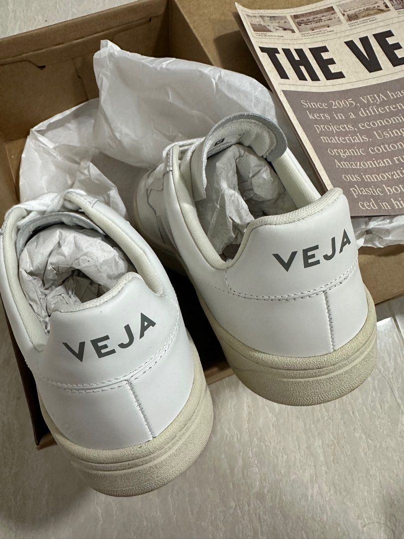 White cheap sneakers veja
