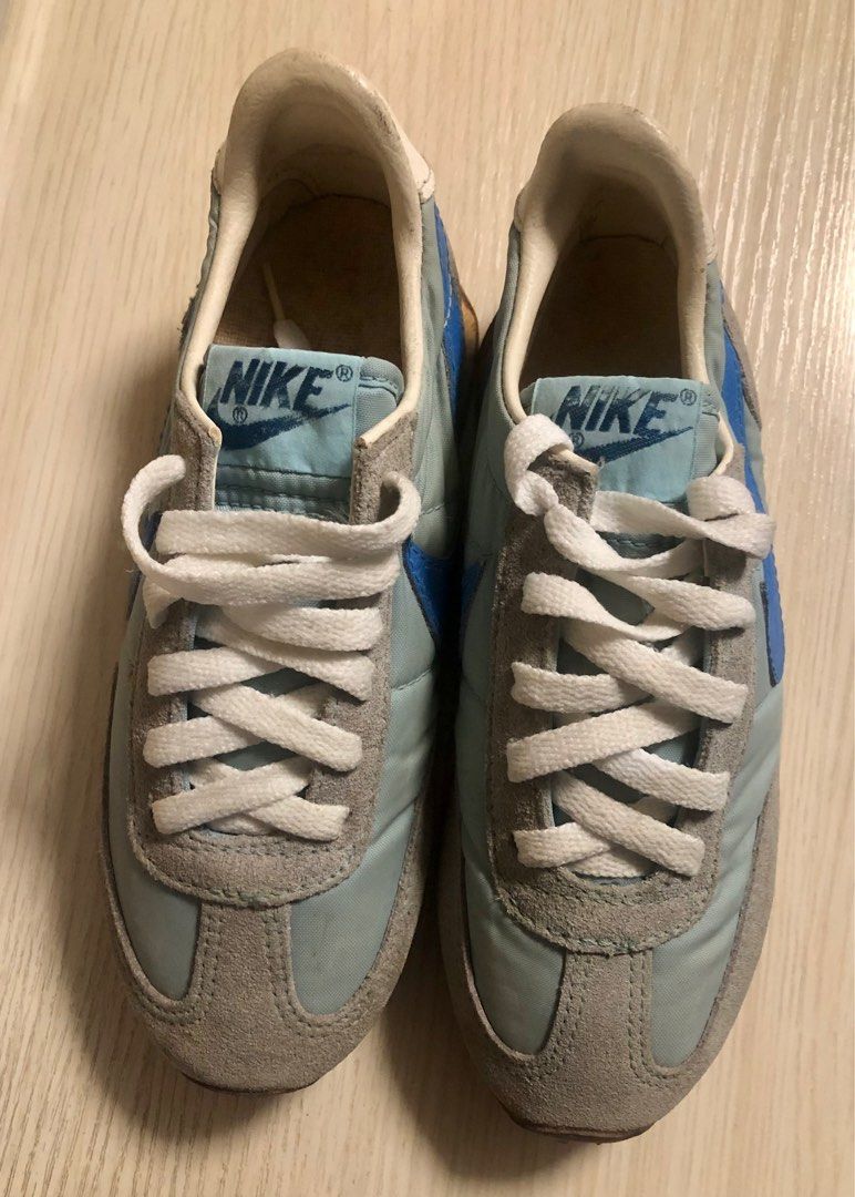 Throwback nike sneakers outlet