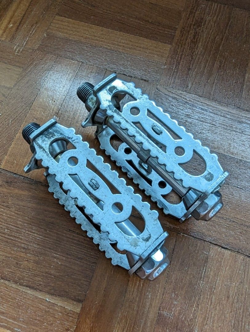 Vintage French pedals, Sports Equipment, Bicycles & Parts, Parts