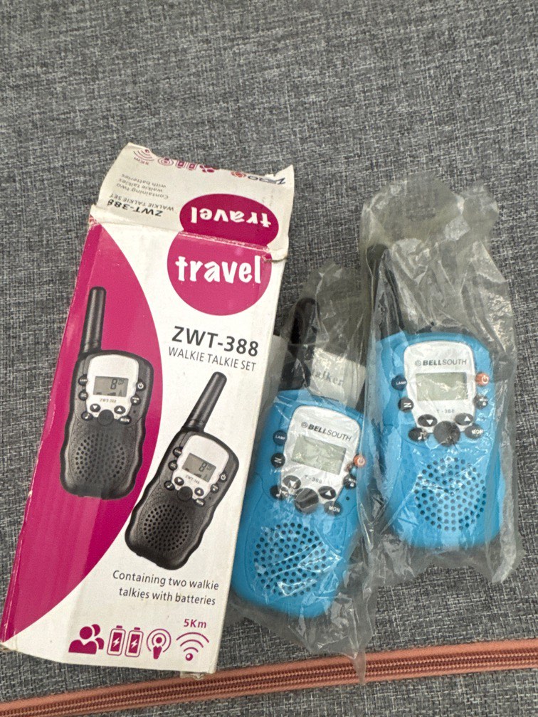 Walkie talkie set, Mobile Phones & Gadgets, Walkie-Talkie on Carousell