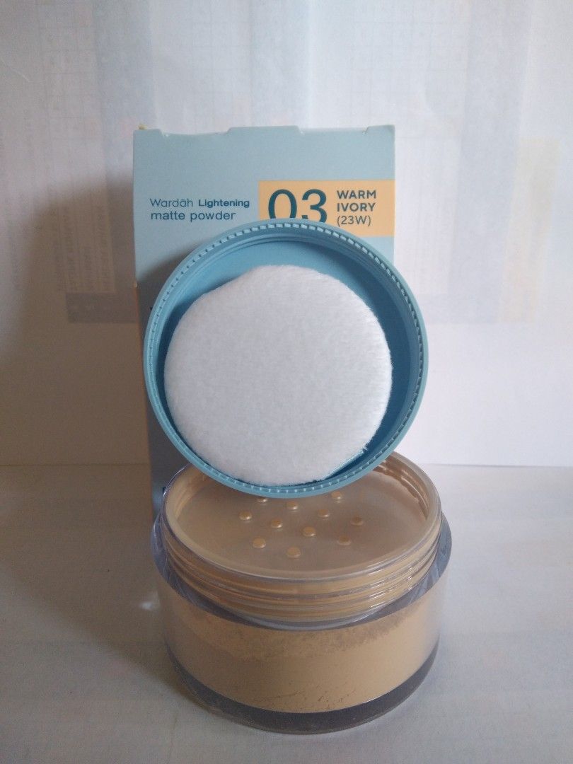 WARDAH LIGHTENING LOOSE POWDER 03 WARM IVORY Kesehatan Kecantikan Rias Wajah di Carousell