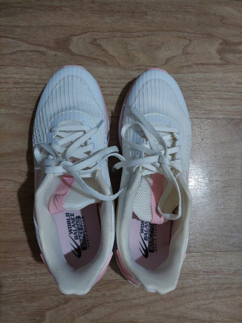 World balance hot sale womens running shoes
