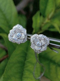 1.50ct Round cut VVs1 D Diamond Flower Stud Earrings 14k white gold