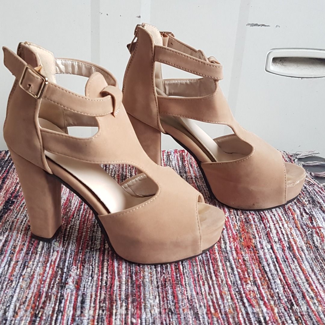4 inches Heels Size 5 Color TAN