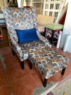 Accent chair with stool
