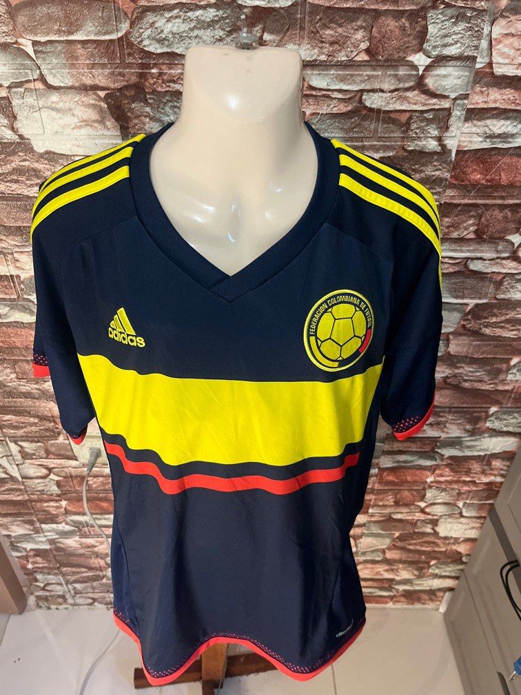 ADIDAS COLOMBIA JERSEY DIMES 20x29 Men s Fashion Activewear on