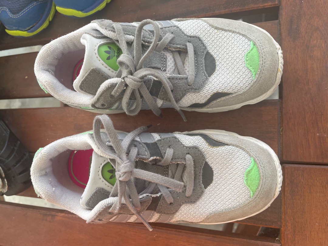 Adidas discount falcon boys