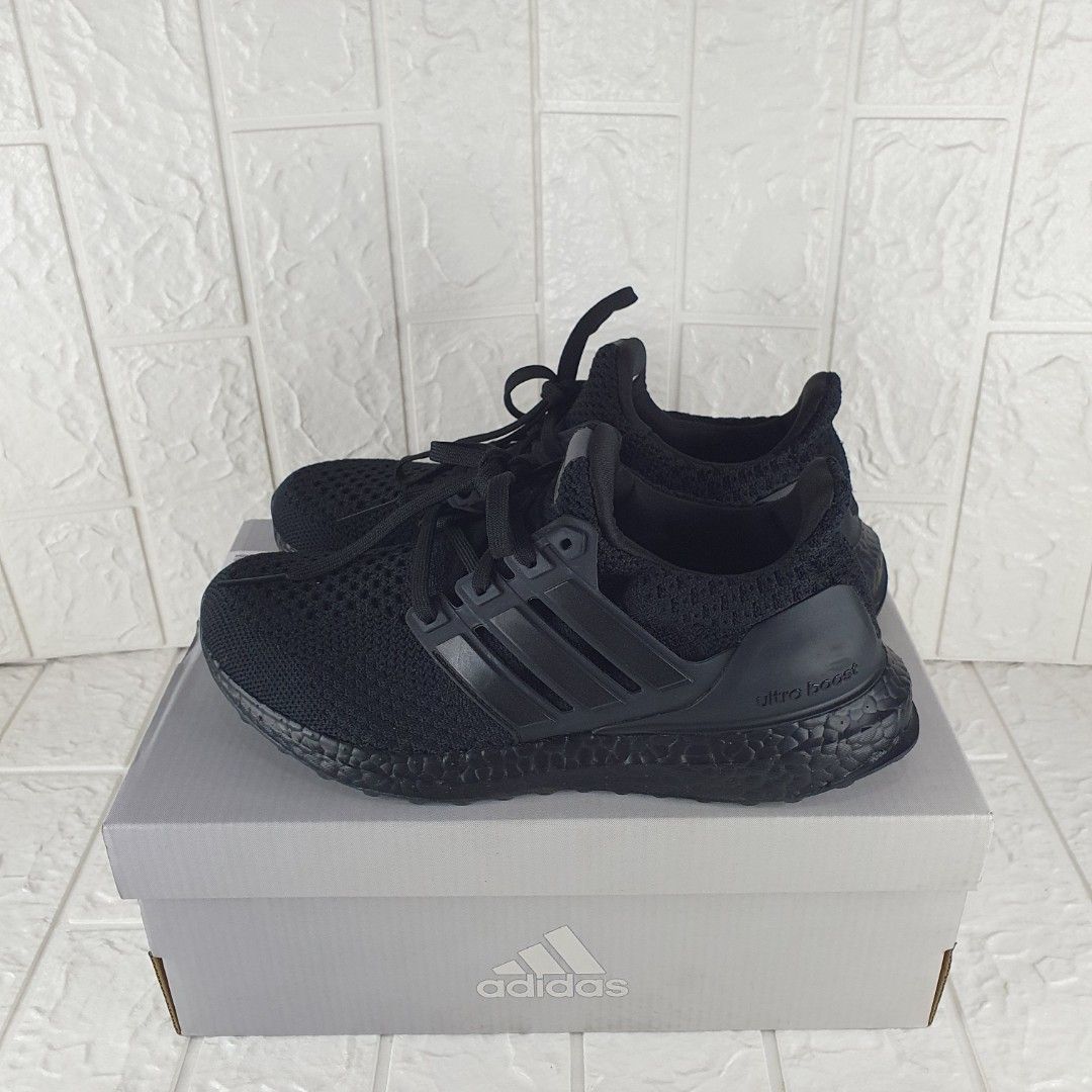 Adidas Ultraboost Triple Black Woman Fesyen Wanita Sepatu di