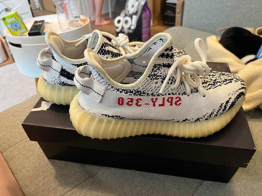 Yeezy zebra hotsell 37