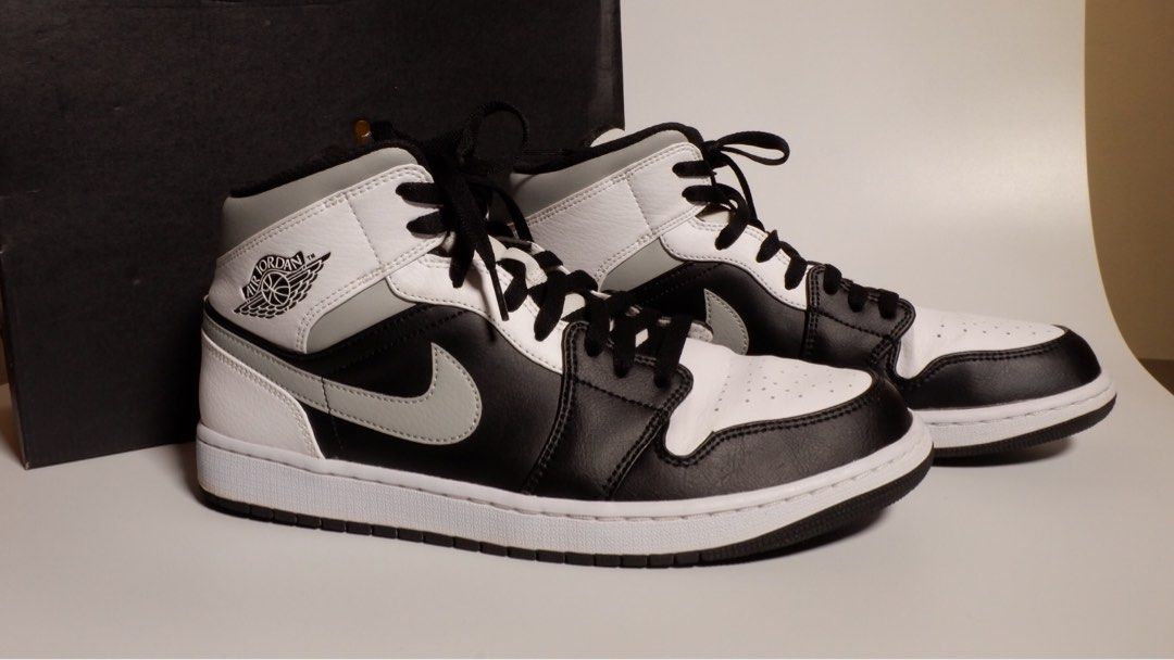 Air Jordan 1 Mid "White Shadow" (Black/Light Smoke Gray) (Category: Sneakers) located in Las Pinas. Submitted by taureandeclutter (Listing ID 1261354530, Image 3). Description: Inspired by the first AJ1, offering OG fans a look at how far Jordan brand has become since 1985. Color Shown: Black/Light Smoke Gray/White Style: 554724-073 ORIGINAL! Bought at Nike Store in Abu Dhabi. Open to meet up if need to check the item. ***Negotiable***.