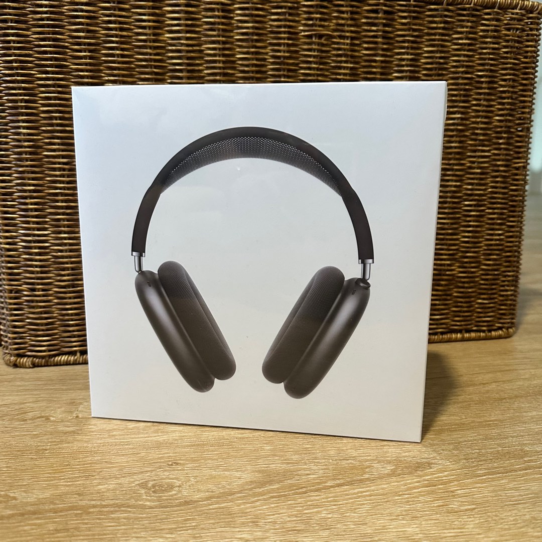 Best Buy AirPods Max Top Notch Listening Experience