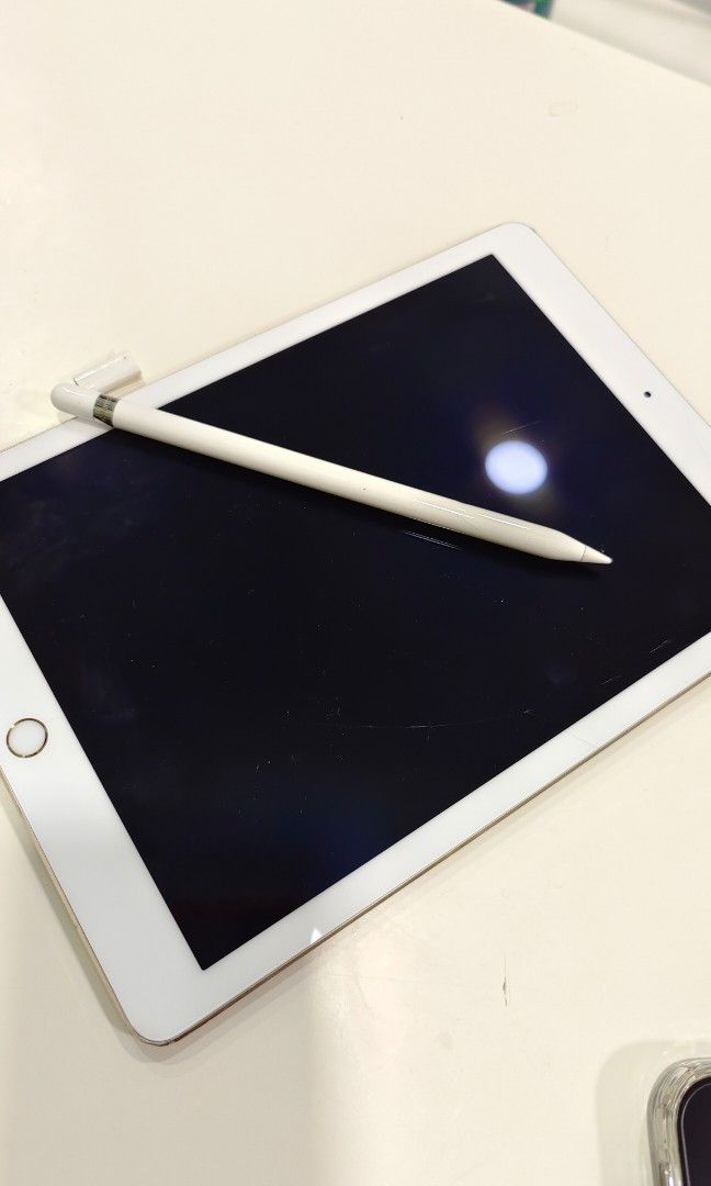 タブレットiPad pro 9.7 + Apple Pencil 1