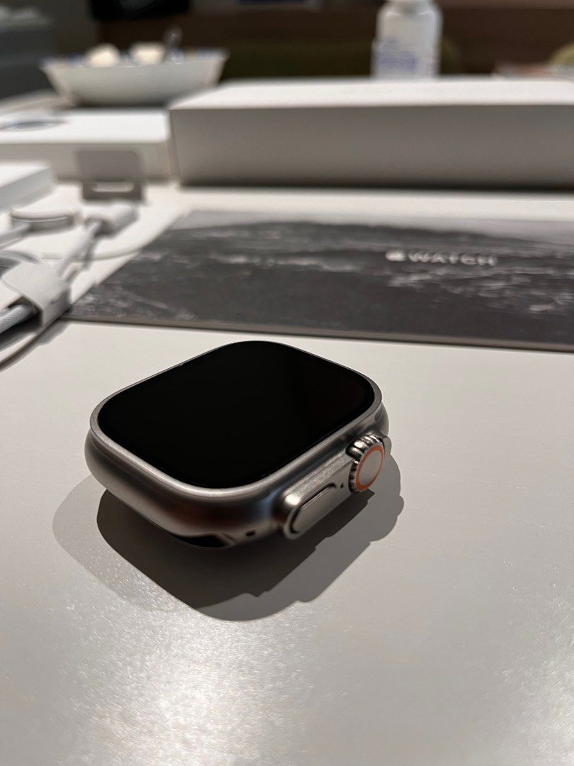 Apple Watch Ultra 49mm Titanium 鈦金屬(Gen 1 第一代), 手提電話