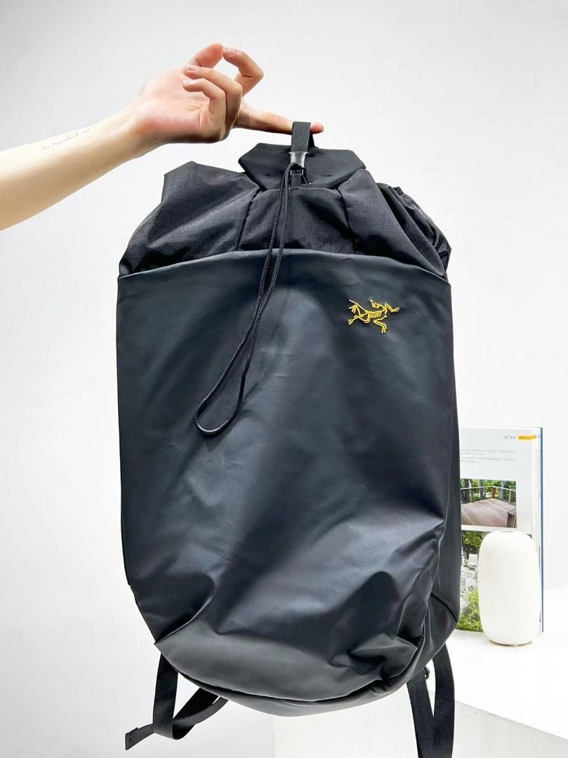 ARCTERYX 始祖鳥/ Arro 20 Bucket Bag 背包20L, 名牌, 手袋及銀包