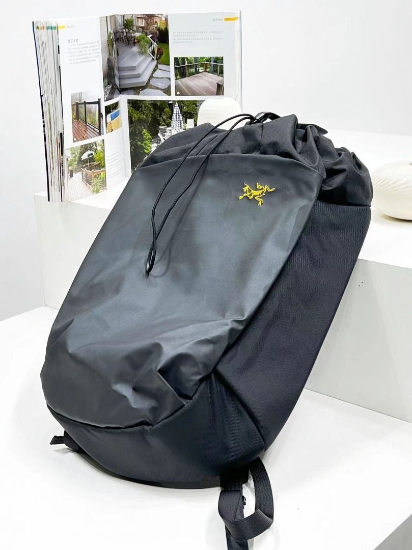 ARCTERYX 始祖鳥/ Arro 20 Bucket Bag 背包20L, 名牌, 手袋及銀包