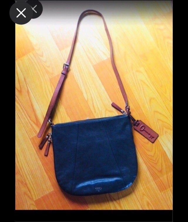 Fossil gwen hotsell hobo