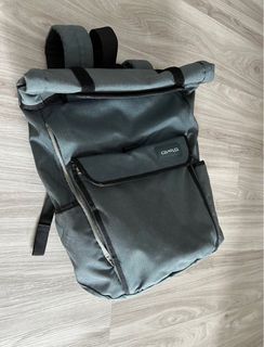 city trekking backpack in econyl®, smooth leather and nylon