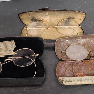 (Category: ) located in . Submitted by vintagec_underground (Listing ID 1261436573, Image 1). Description: .