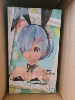 FREEing Youkoso Jitsuryoku Shijou Shugi no Kyoushitsu e Karuizawa Kei Bunny  Ver. 1/4 PVC Figure, Figures & Plastic Kits