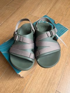 Chacos on online sale near me