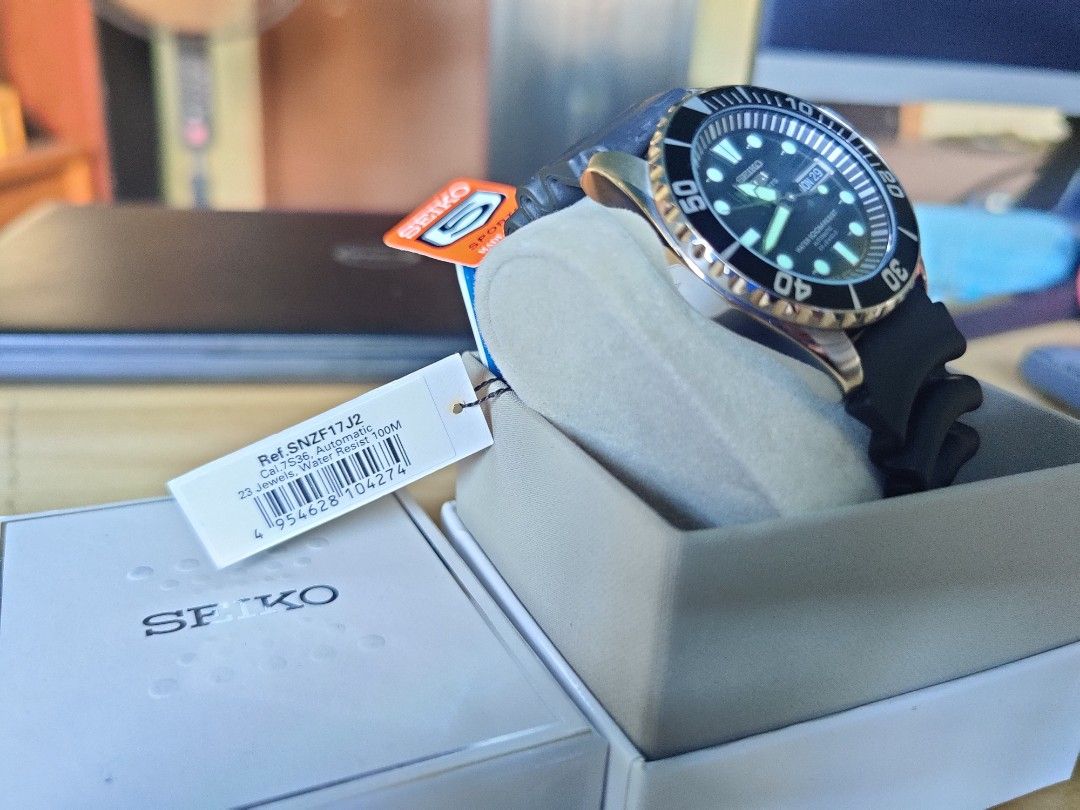 BNIB Seiko Sea urchin SNZF17J Men s Fashion Watches