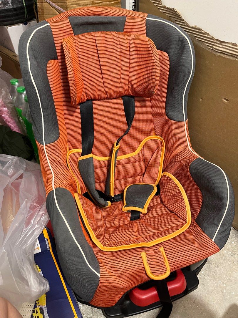 Car Seat 8 months old above