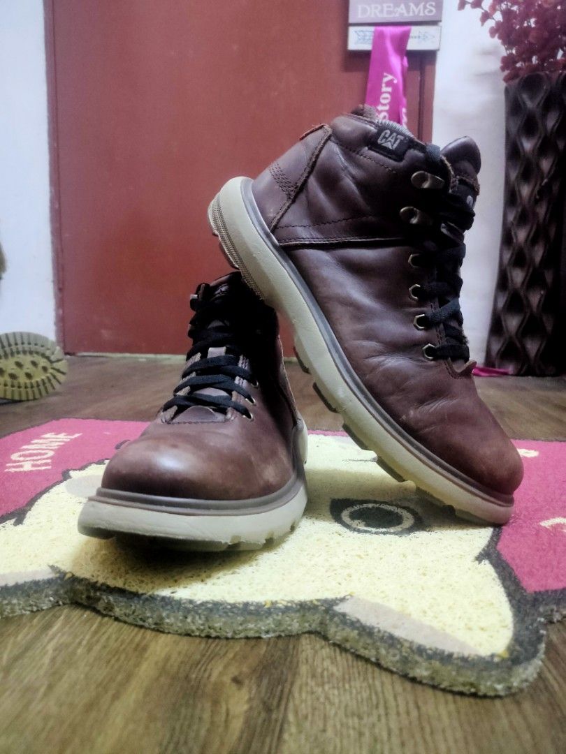 Caterpillar lightweight deals boots