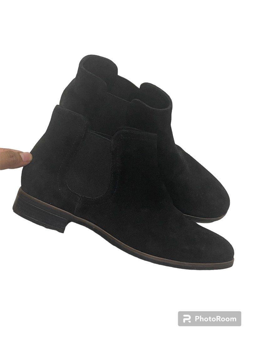 CLARKS BOOTS ULTIMATE COMFORT Women s Fashion Footwear Boots on